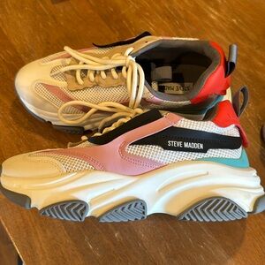 Worn twice!!!  Used - like new Steve Madden shoes.  Super cute, super comfy!!